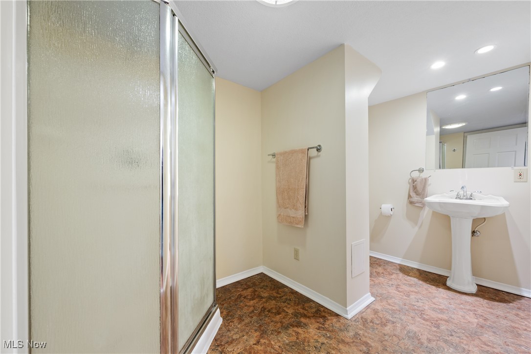 2990 Wildridge Drive, Massillon, Ohio image 41