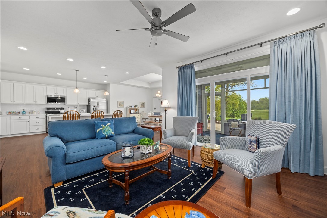 Un 8 Fairway Estates Catawba Isla - Residential