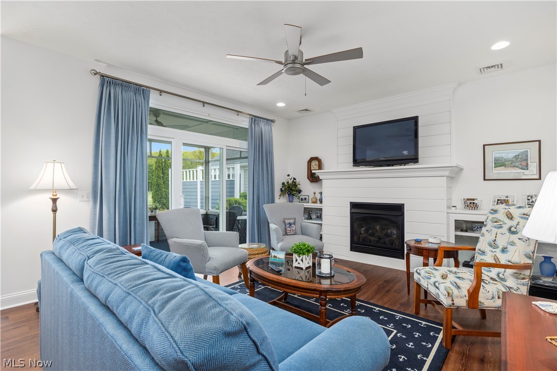 Un 8 Fairway Estates Catawba Isla - Residential