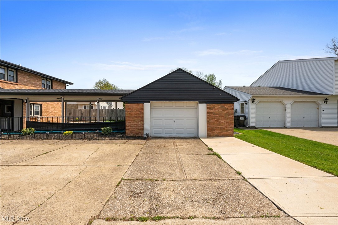 300 Burton Street, Fairport Harbor, Ohio image 31