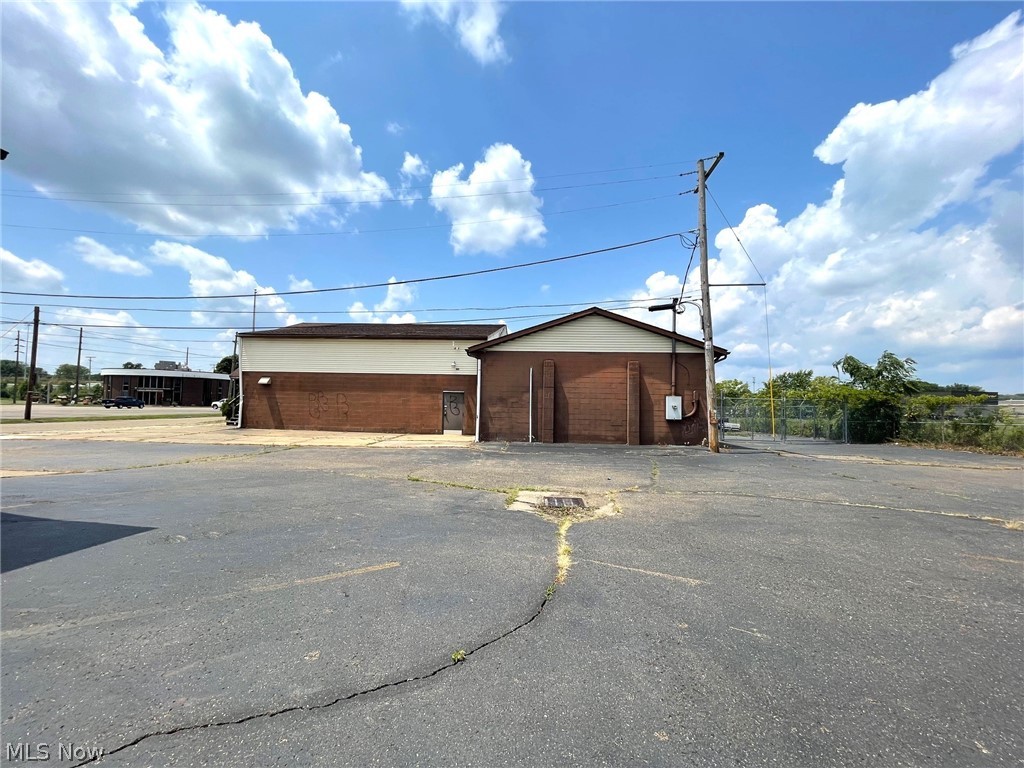 Canton City - Commercial Sale