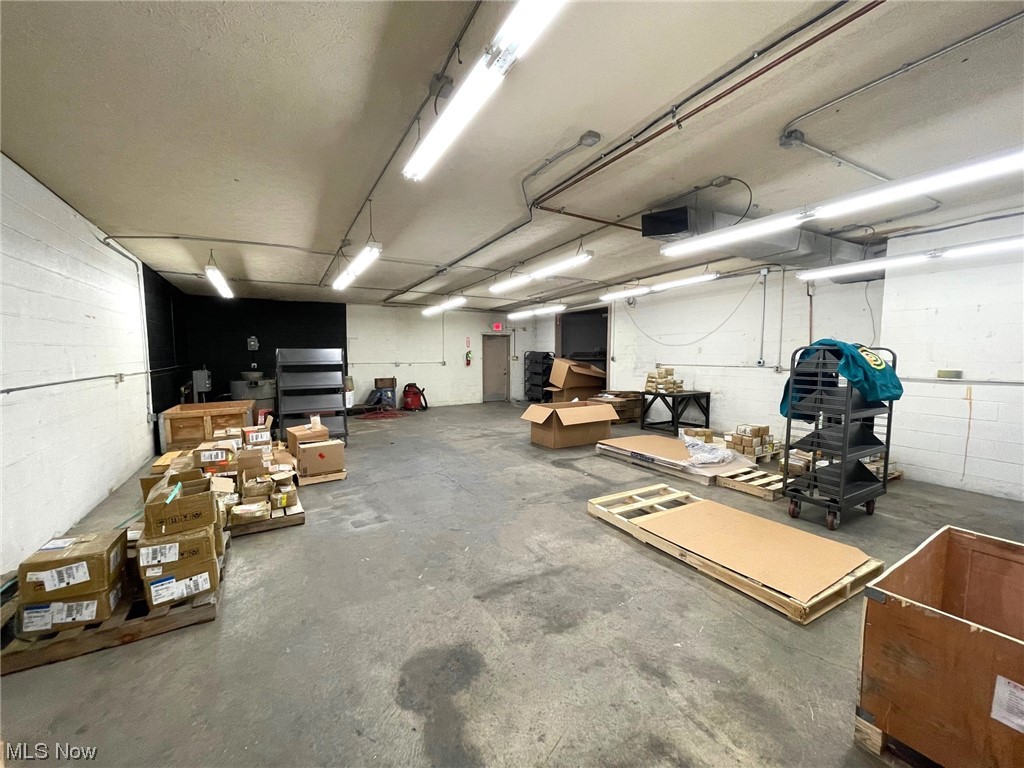 Canton City - Commercial Sale