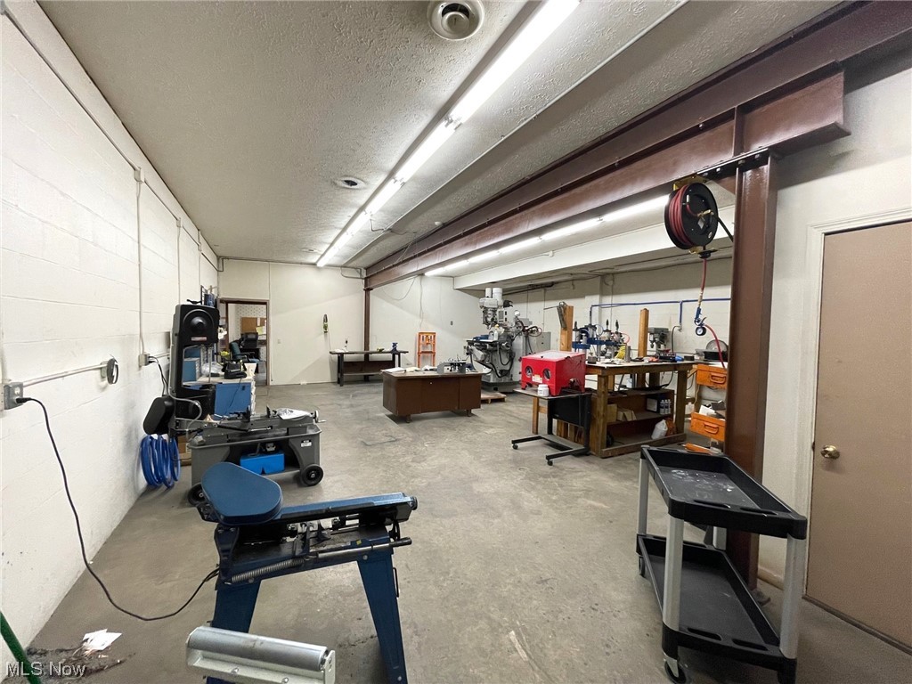 Canton City - Commercial Sale