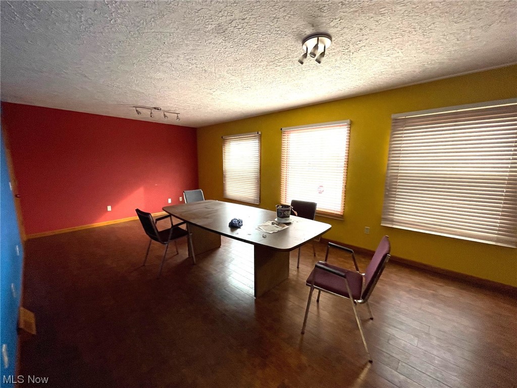 Canton City - Commercial Sale