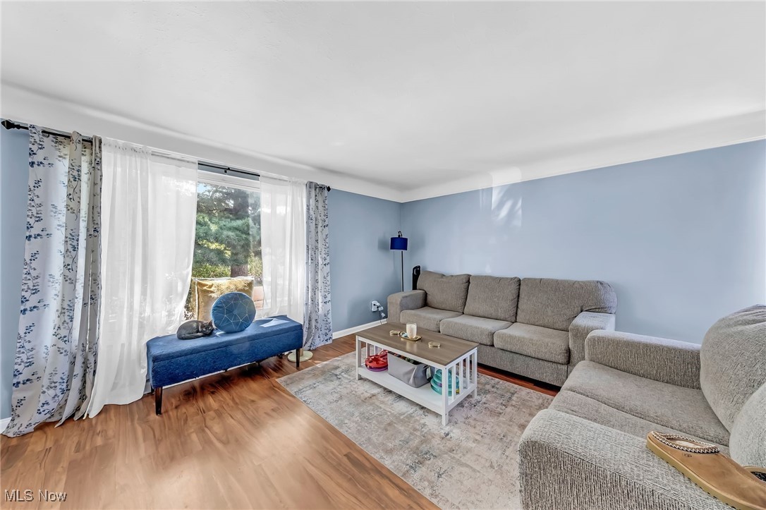 5610-5612 Warwick Drive