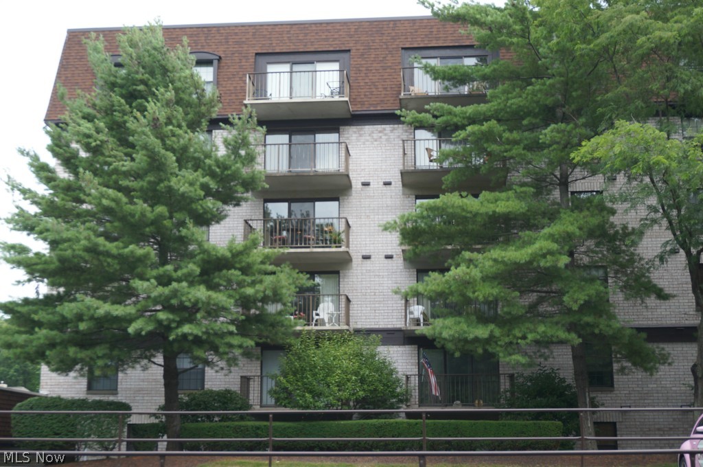 James Place Condo - Residential