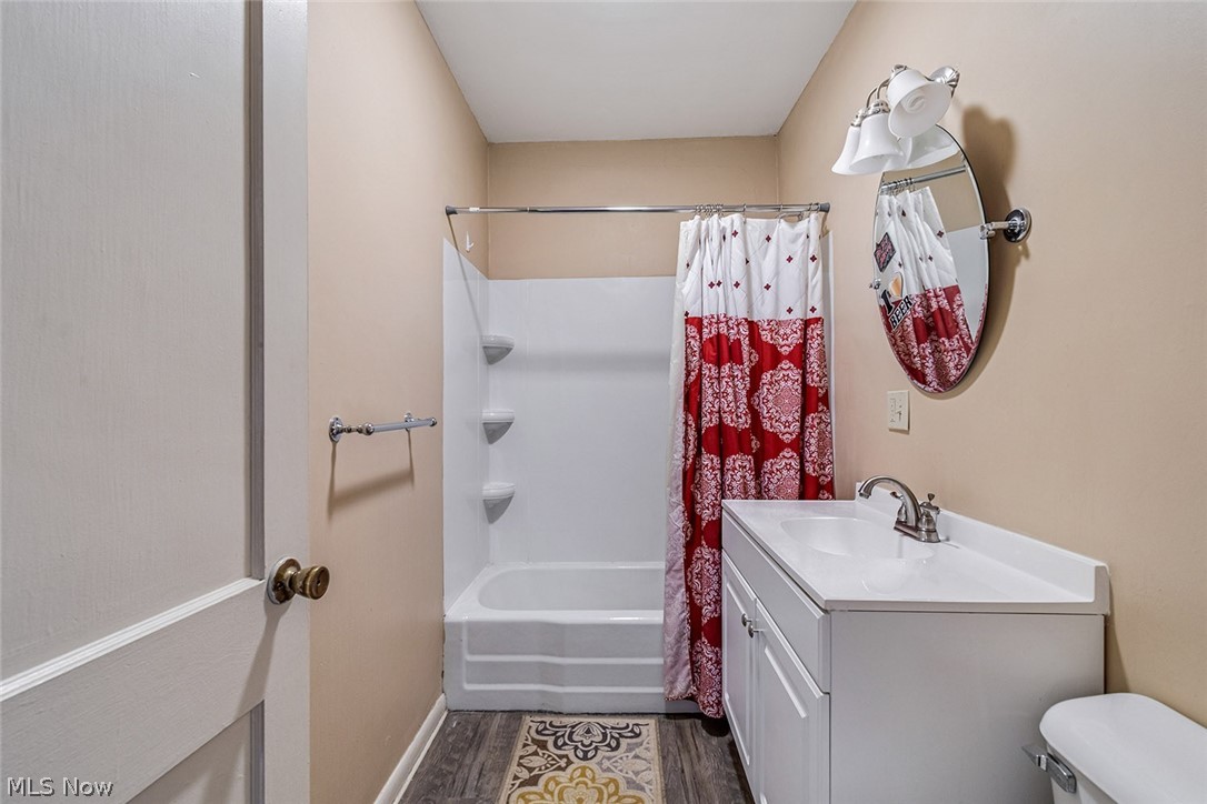 Cadiz Village - Commercial Sale