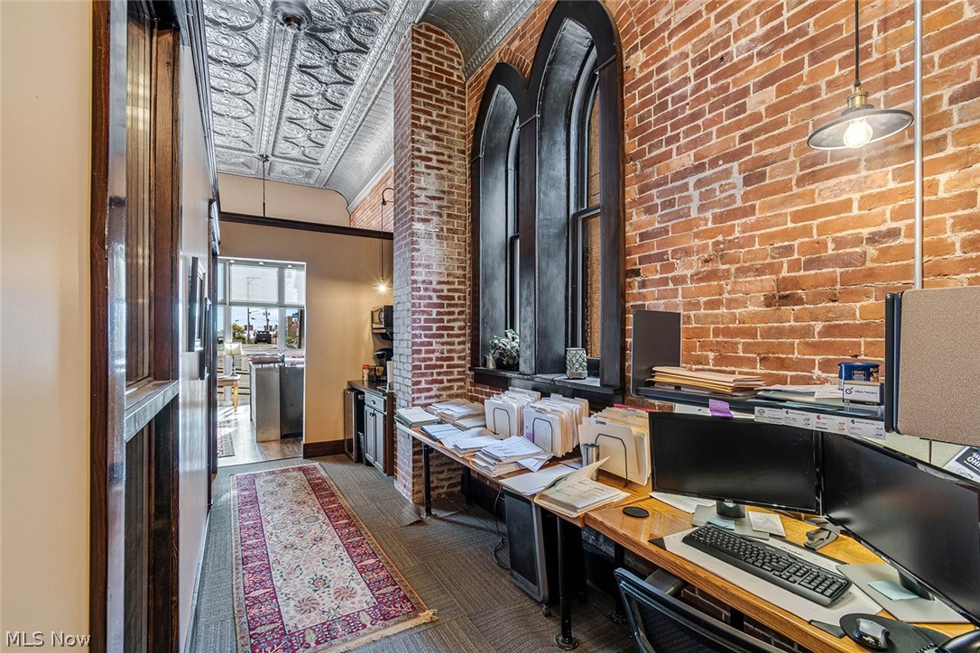 Cadiz Village - Commercial Sale