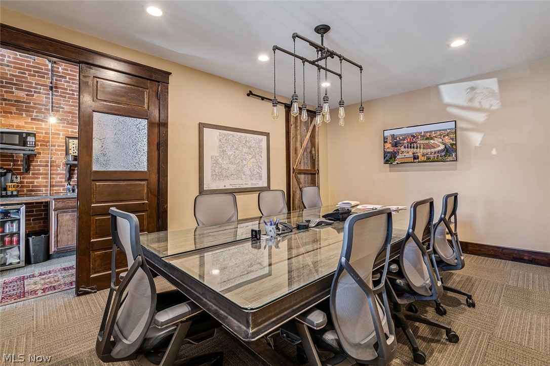 Cadiz Village - Commercial Sale