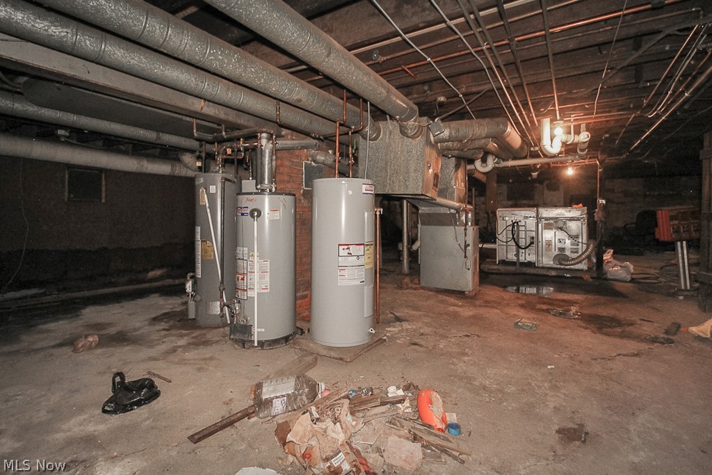 Urban Realty Companys - Commercial Sale