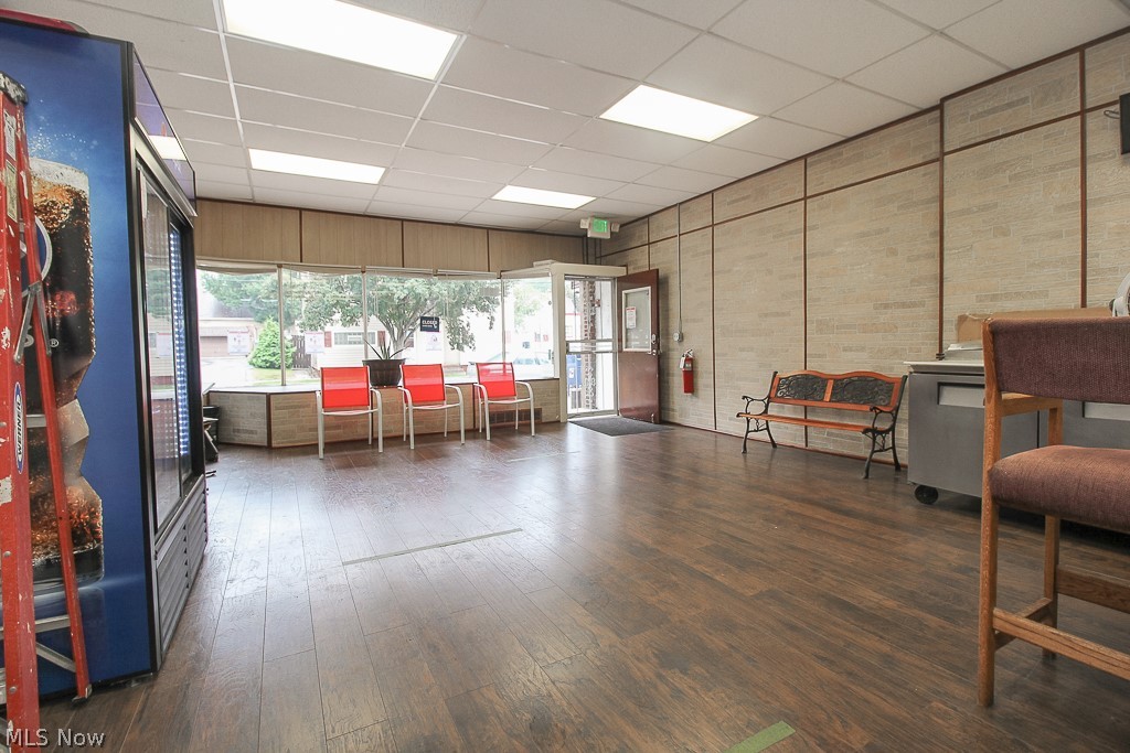 Urban Realty Companys - Commercial Sale