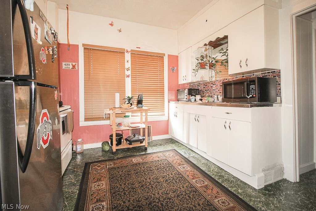 Urban Realty Companys - Commercial Sale