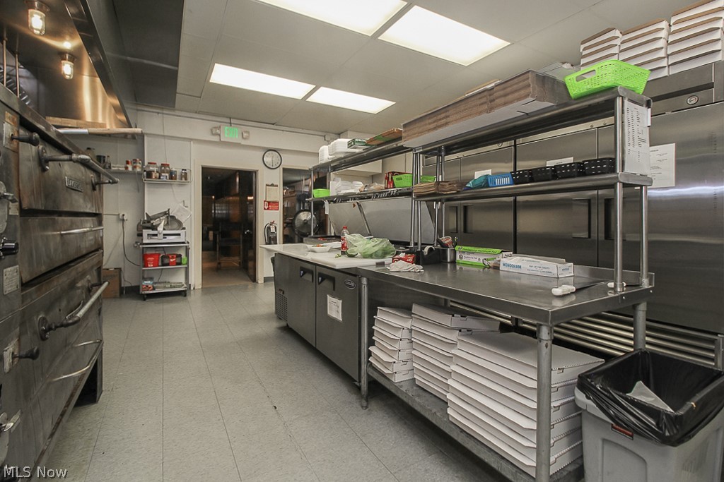 Urban Realty Companys - Commercial Sale