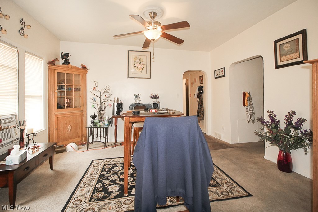 Urban Realty Companys - Commercial Sale