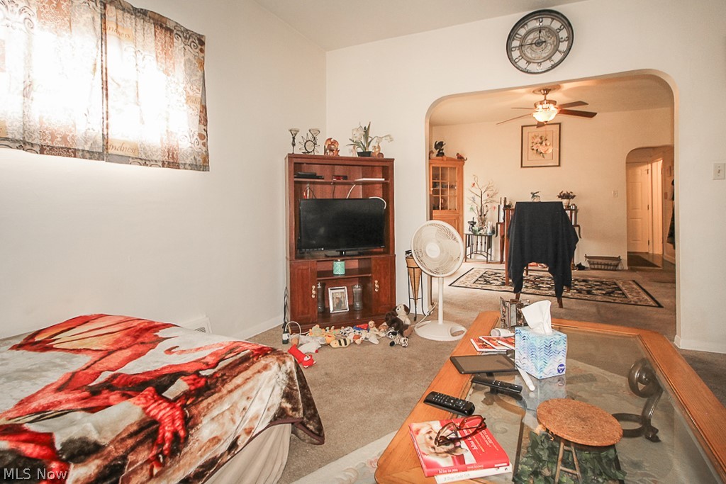 Urban Realty Companys - Commercial Sale