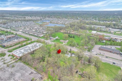 Tiny photo for 2423 Stelzer Road, Columbus, OH 43219 (MLS # 5187963)