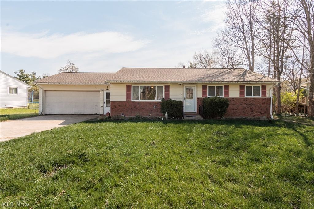 Photo of 19157 Howe Road, Strongsville, OH 44136 (MLS # 5206852)