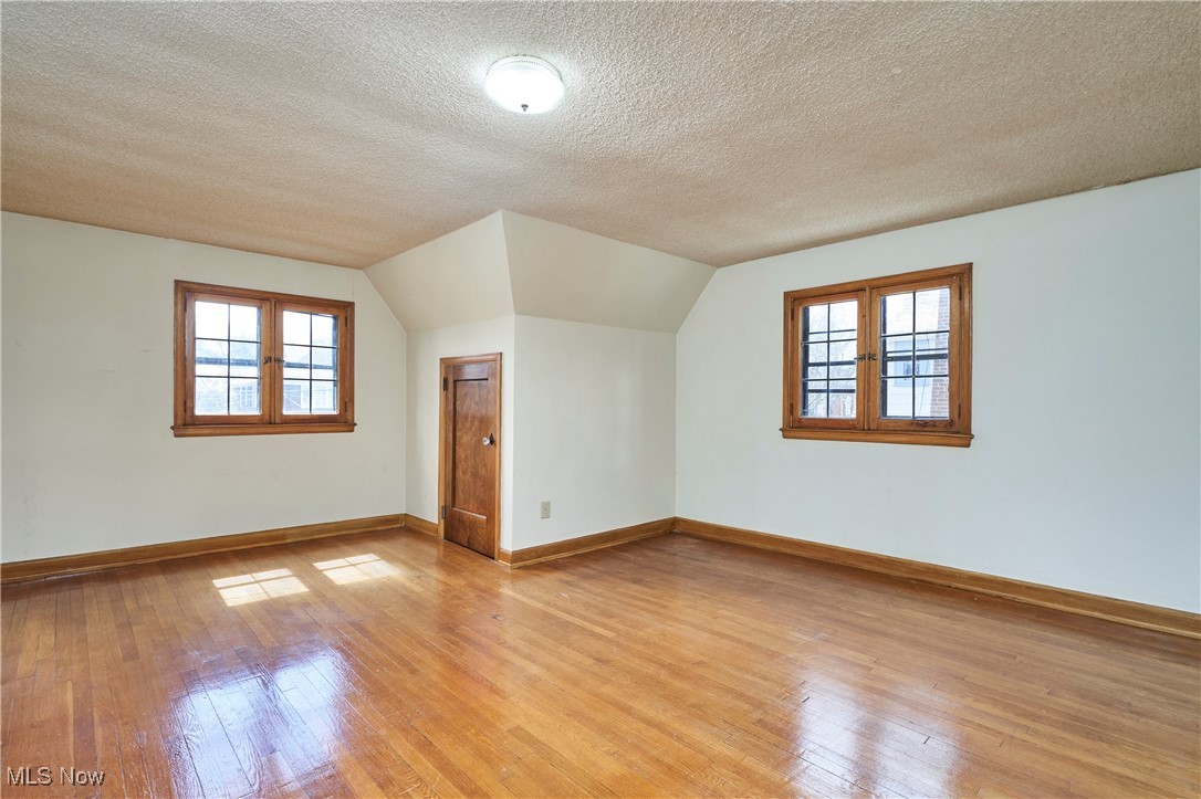 931 Amelia Avenue, Akron, Ohio image 12