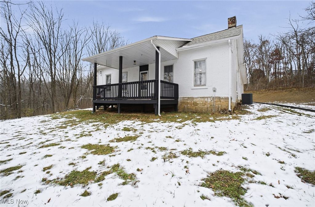 Photo of 3815 Dillon Falls Road, Zanesville, OH 43701 (MLS # 5176035)