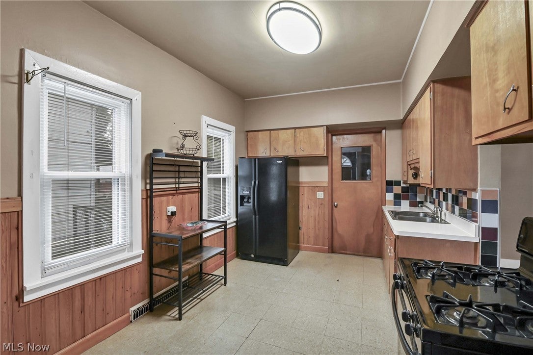 3860 W 17th Street