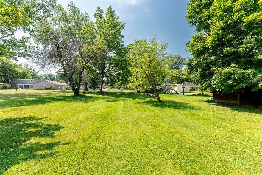 Vacant lot opportunity in North Canton! This .475-acre lot neighbors Arrowhead Golf Course and is settled in a quiet yet convenient location to all the amenities North Canton offers.