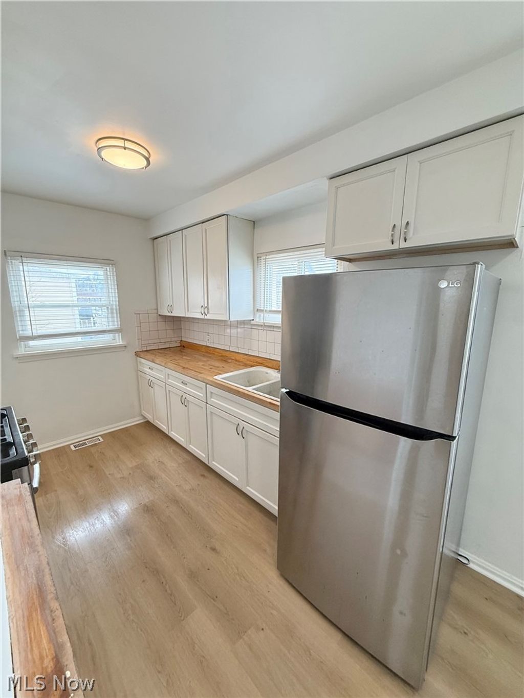 Photo of 53 Sector Drive, Bedford, OH 44146 (MLS # 5192418)