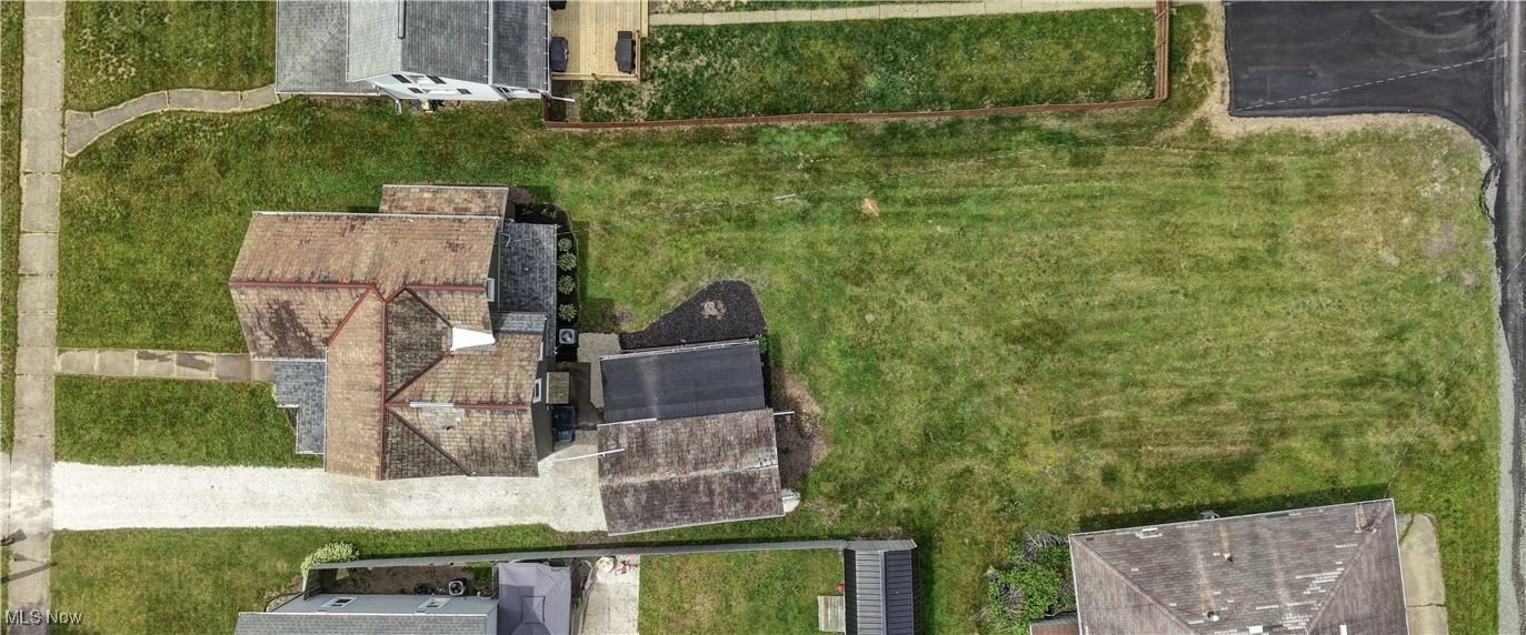 205 W Slingluff Avenue, Dover, Ohio image 33