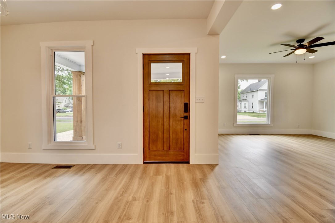 205 W Slingluff Avenue, Dover, Ohio image 11