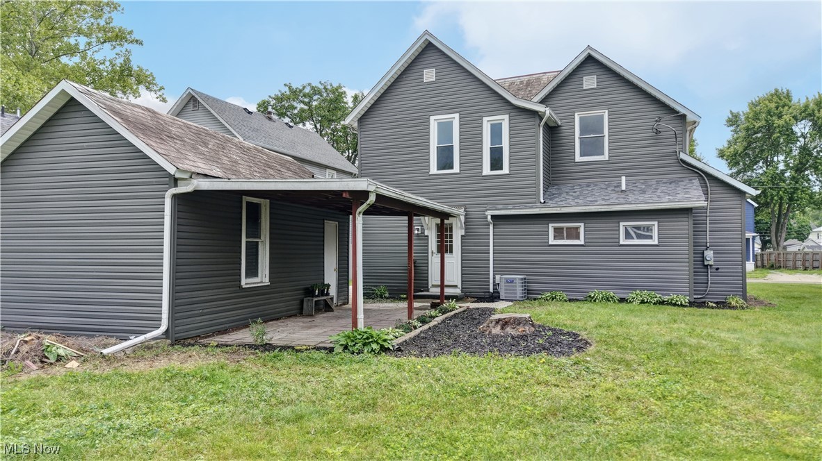 205 W Slingluff Avenue, Dover, Ohio image 31