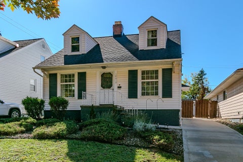 Photo of 18010 Maple Heights Boulevard, Maple Heights, OH 44137 (MLS # 5253485)