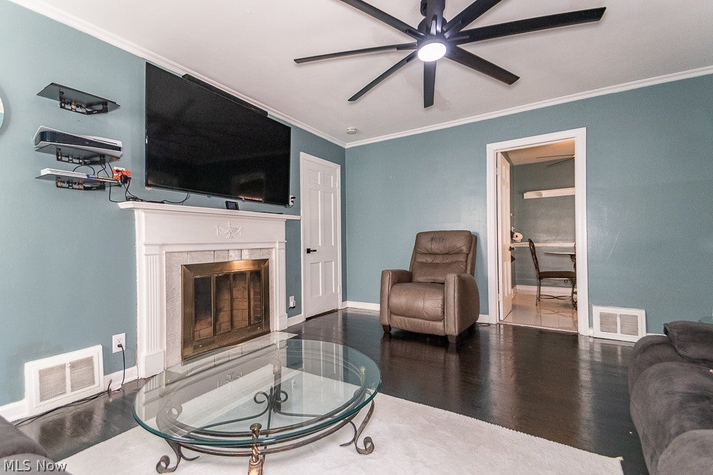 18010 Maple Heights Boulevard