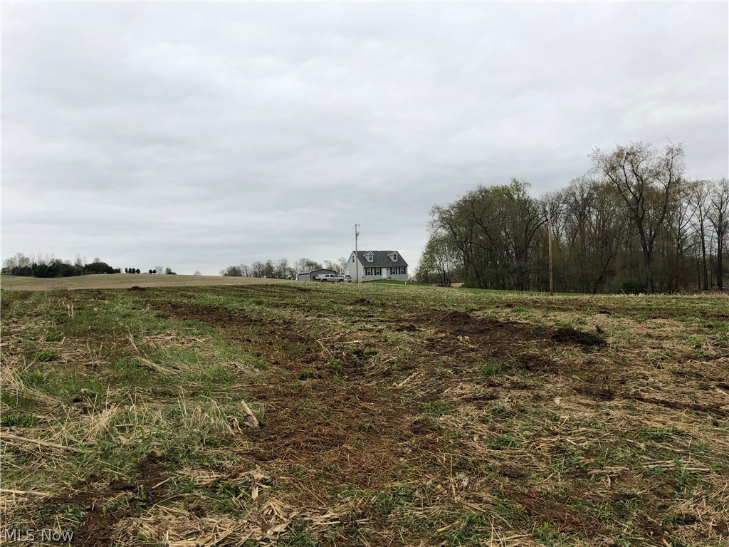 Looking to build a new home? Look no further. This 2.202 acre residential lot is the perfect spot for your dream home. It is located on a quiet road just outside of Shreve.