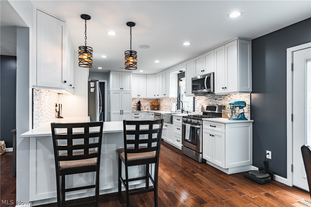 Country Club Estates Adn - Residential