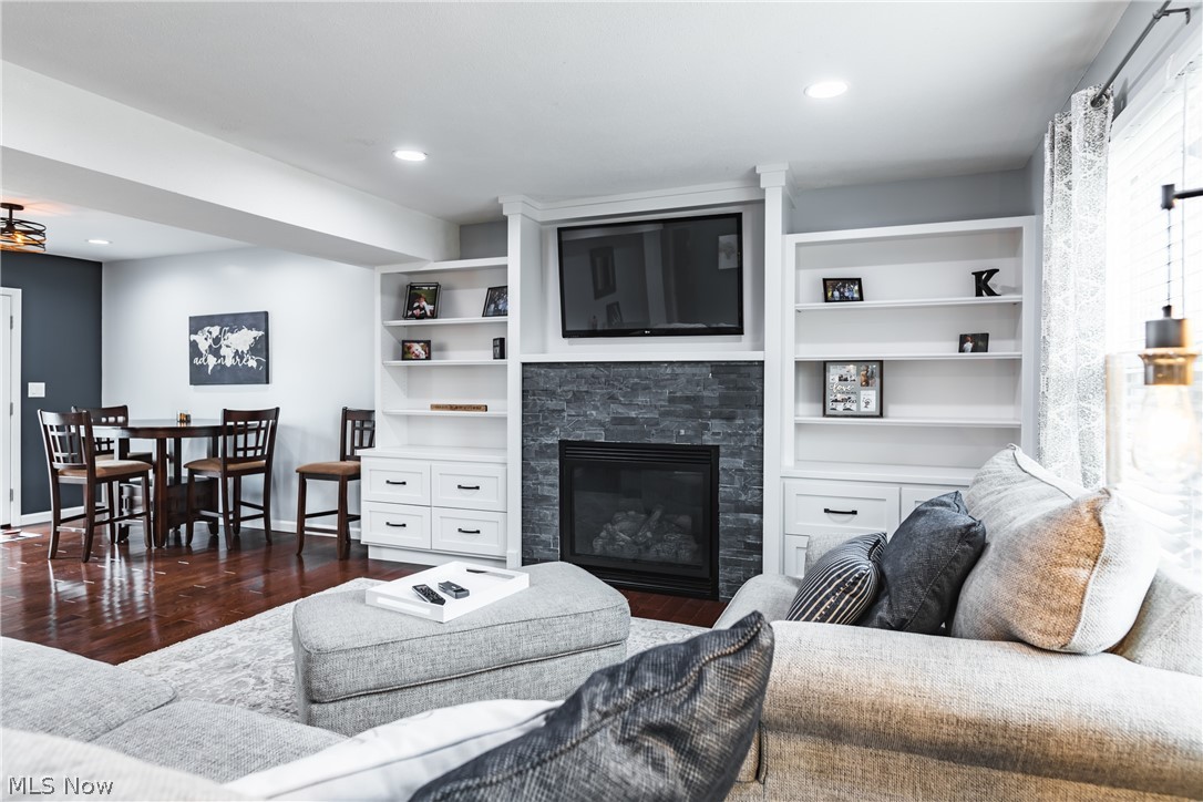 Country Club Estates Adn - Residential