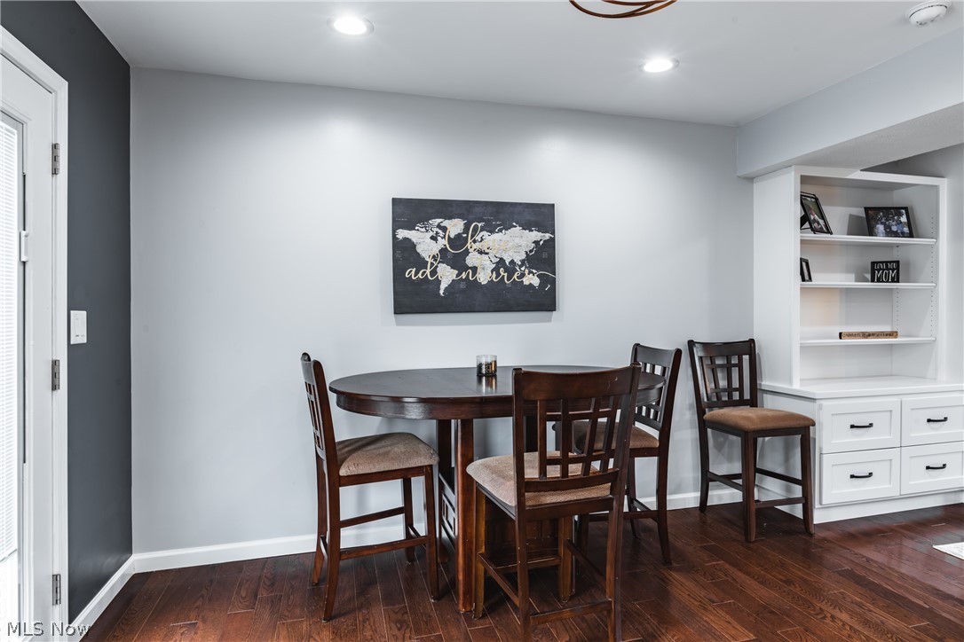 Country Club Estates Adn - Residential