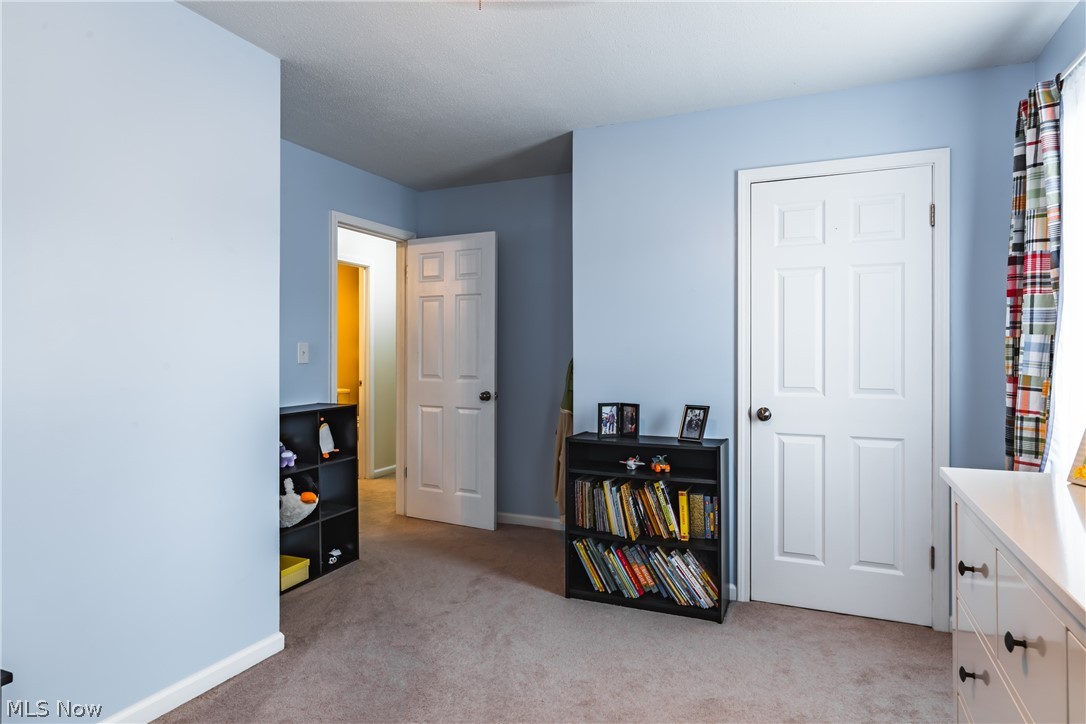 Country Club Estates Adn - Residential