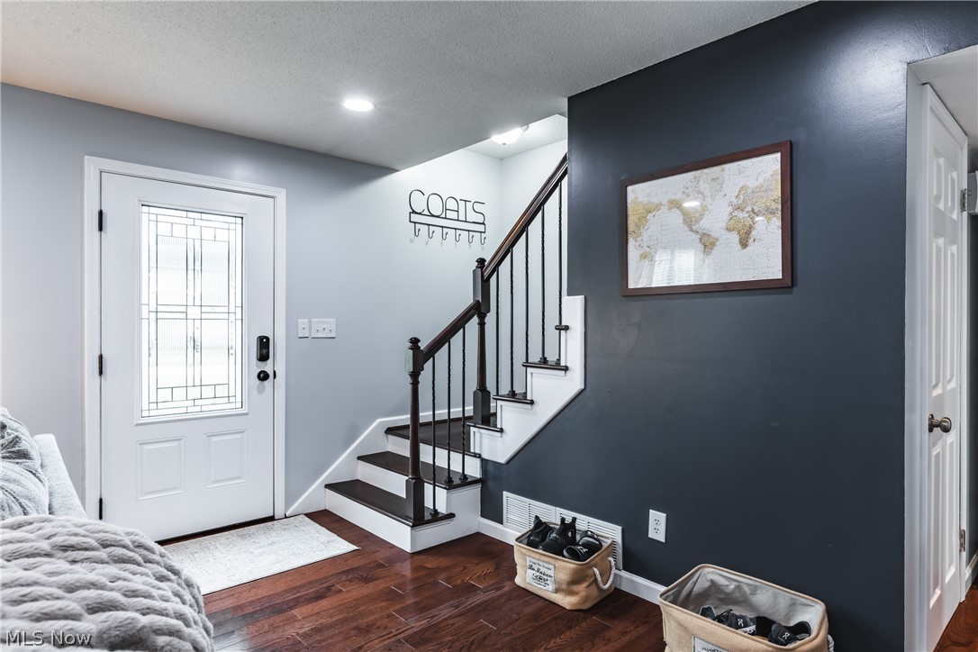 Country Club Estates Adn - Residential