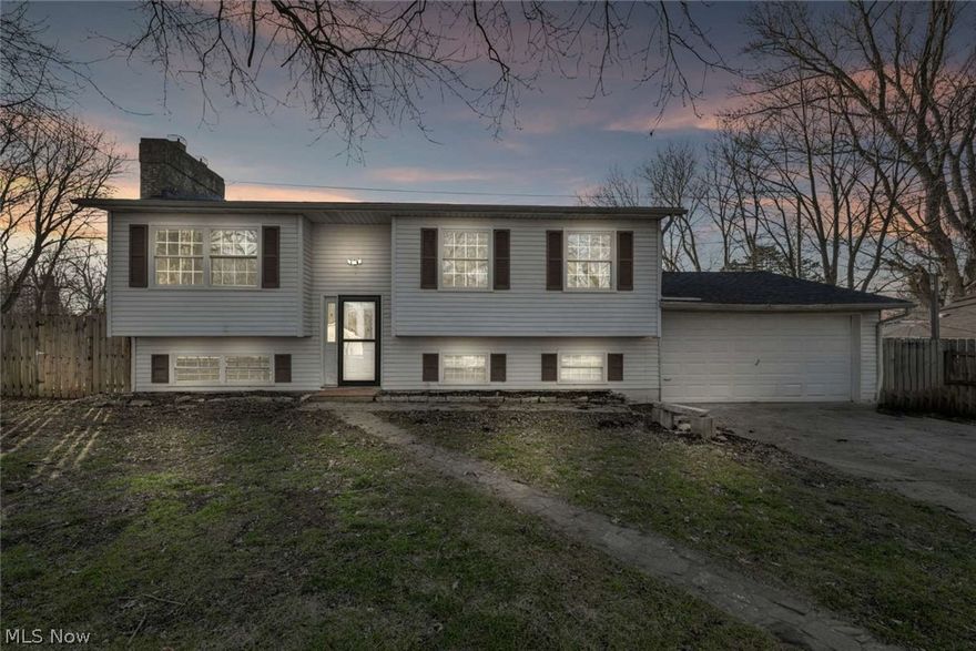 Updated throughout to be your new home. Crisp 'N Clean kitchen with Quartz counters, stainless steel appliances, white shaker cabinets, LED lights, Luxury vinyl flooring & updates windows.