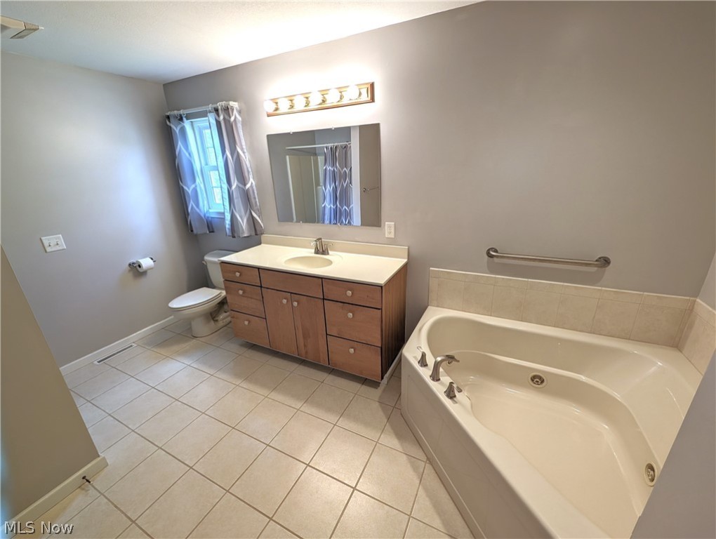 Legends Condos Ph 4 - Residential