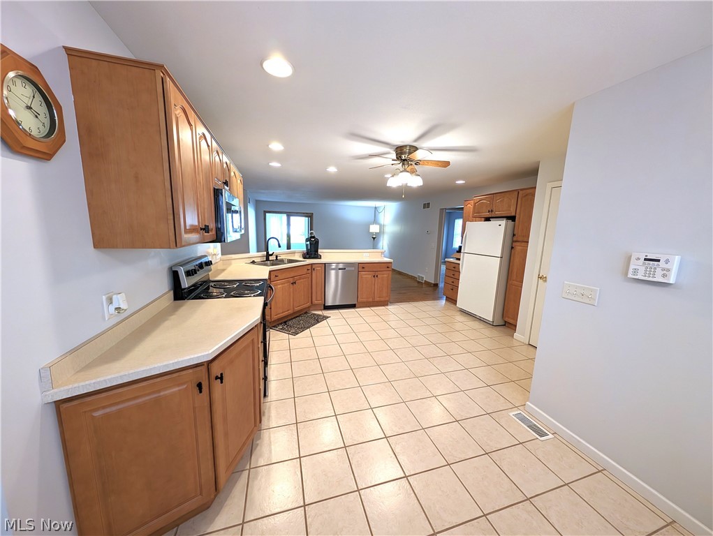 Legends Condos Ph 4 - Residential