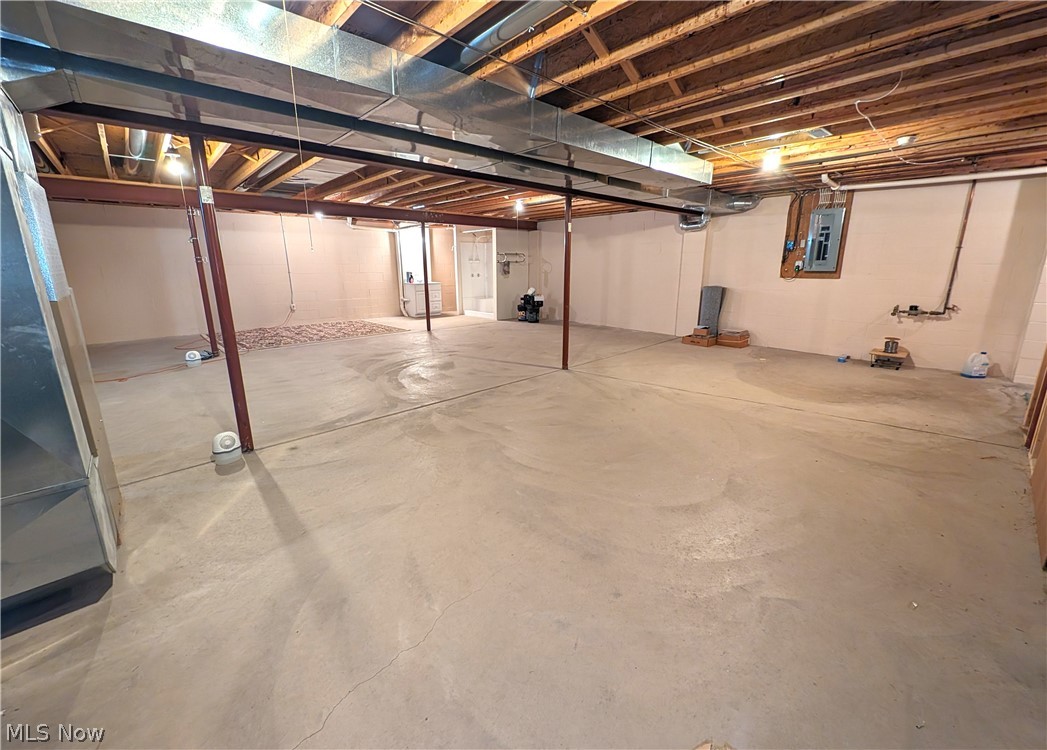 Legends Condos Ph 4 - Residential