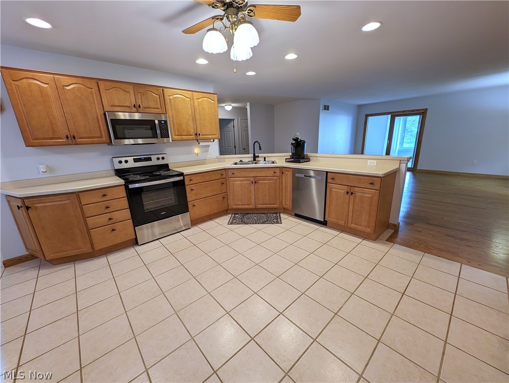 Legends Condos Ph 4 - Residential