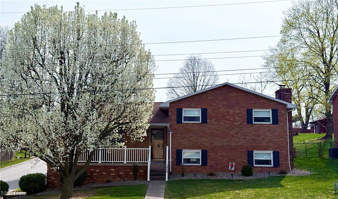 1800 S Hills Drive, Parkersburg, West Virginia image 1