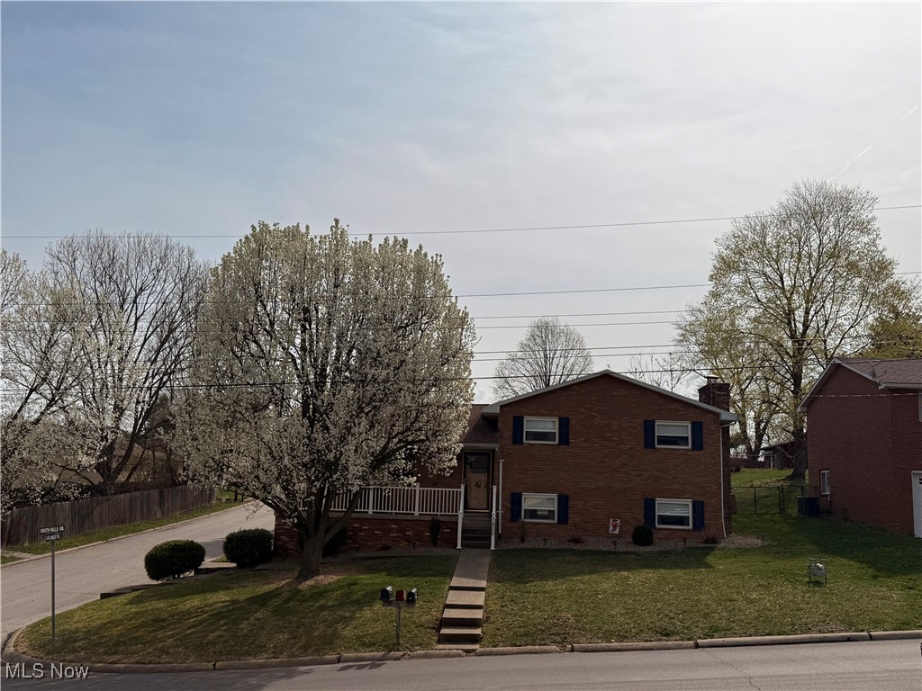 1800 S Hills Drive, Parkersburg, West Virginia image 2