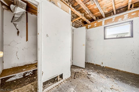 Tiny photo for 3257 E 56th Place, Cleveland, OH 44127 (MLS # 5240162)