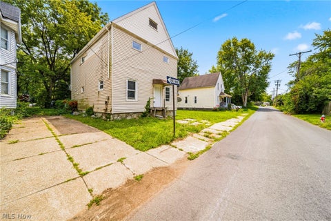 Tiny photo for 3257 E 56th Place, Cleveland, OH 44127 (MLS # 5240162)