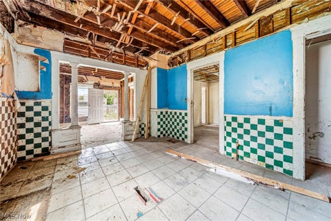 Tiny photo for 3257 E 56th Place, Cleveland, OH 44127 (MLS # 5240162)