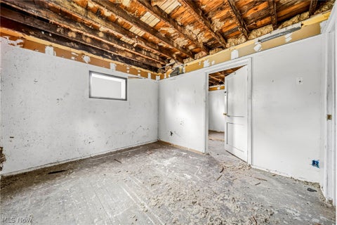 Tiny photo for 3257 E 56th Place, Cleveland, OH 44127 (MLS # 5240162)