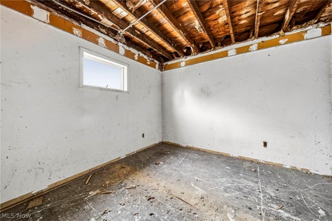 Tiny photo for 3257 E 56th Place, Cleveland, OH 44127 (MLS # 5240162)