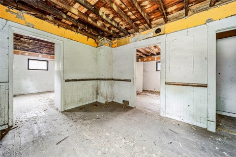 Tiny photo for 3257 E 56th Place, Cleveland, OH 44127 (MLS # 5240162)